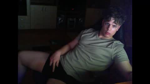 Snapshot of gymguy0505 chatting on 02-09-26, 11:09 gymguy0505 online show from 02-09-26, 11:09