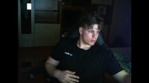 Snapshot of gymguy0505 chatting on 02-14-26, 11:23 gymguy0505 online show from 02-14-26, 11:23