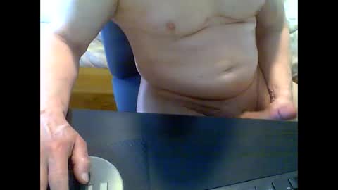 Snapshot of gymratt01 chatting on 02-11-25, 04:56 gymratt01 online show from 02-11-25, 04:56