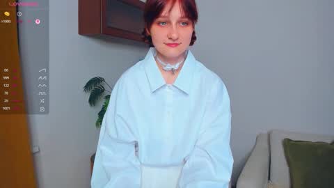 Kelly  Lilly online show from 09-17-25, 06:53