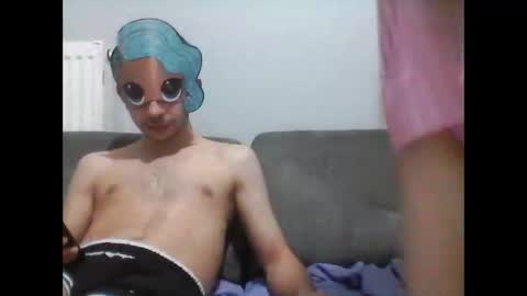 Snapshot of h0tcouple00 chatting on 11-12-25, 09:03 h0tcouple00 online show from 11-12-25, 09:03