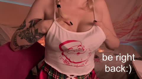 Lana online show from 01-25-25, 10:39