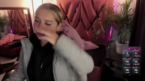 Haely online show from 02-13-25, 11:28