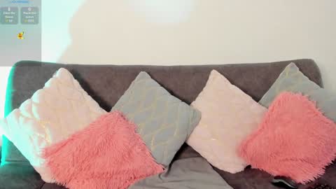 Hailee online show from 02-08-25, 02:49