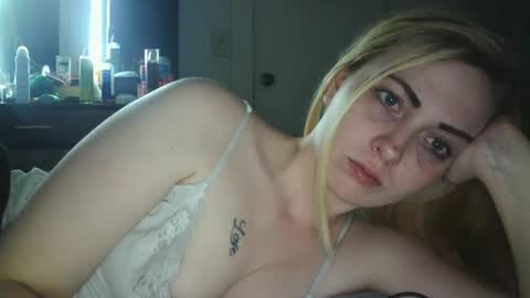 Hailey and d online show from 02-07-25, 06:35