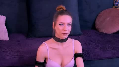 Carla online show from 11-14-25, 09:02