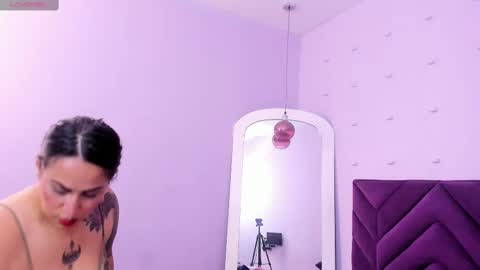 haileystonei online show from 02-10-25, 11:46