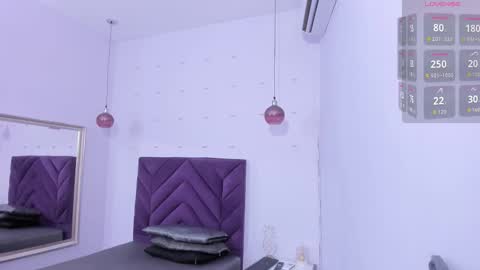 haileystonei online show from 10-23-25, 11:31