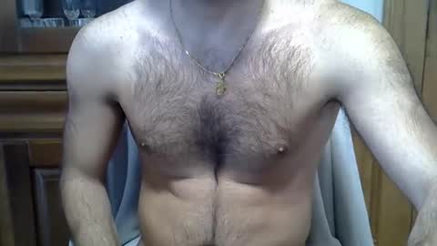 Snapshot of hairydaduncut chatting on 02-25-26, 01:10 hairydaduncut online show from 02-25-26, 01:10