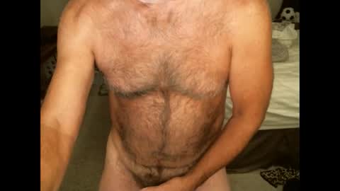 Snapshot of hairypecsguy chatting on 10-04-25, 06:55 Hairy pecs online show from 10-04-25, 06:55