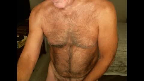 Snapshot of hairypecsguy chatting on 10-08-25, 07:17 Hairy pecs online show from 10-08-25, 07:17