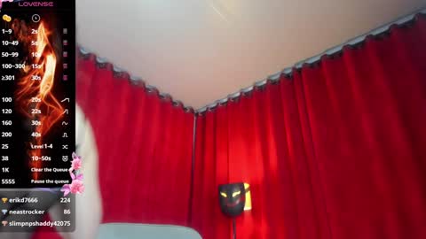 Snapshot of hakurukushka chatting on 12-06-24, 07:45 Haku Please help me with your thumbs up its important  online show from 12-06-24, 07:45