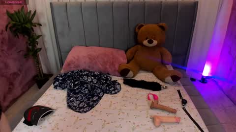 Snapshot of hakurukushka chatting on 01-22-25, 04:12 Haku Please help me with your thumbs up its important  online show from 01-22-25, 04:12