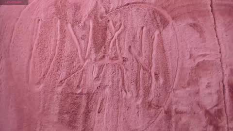 Snapshot of hakurukushka chatting on 01-22-25, 07:13 Haku Please help me with your thumbs up its important  online show from 01-22-25, 07:13