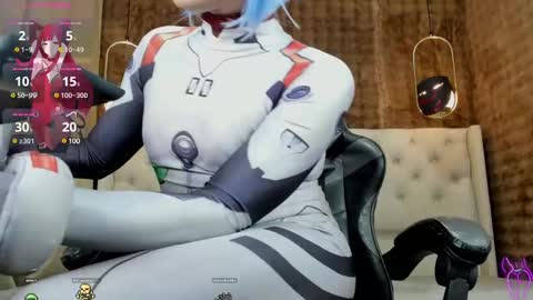 Snapshot of hakurukushka chatting on 02-21-25, 11:21 Haku Please help me with your thumbs up its important  online show from 02-21-25, 11:21