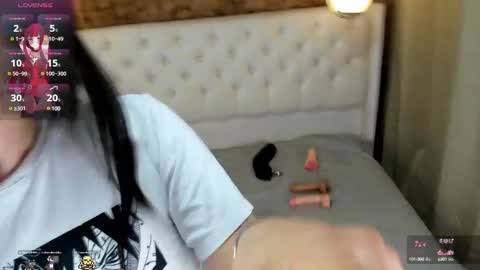 Snapshot of hakurukushka chatting on 02-28-25, 11:45 Haku Please help me with your thumbs up its important  online show from 02-28-25, 11:45