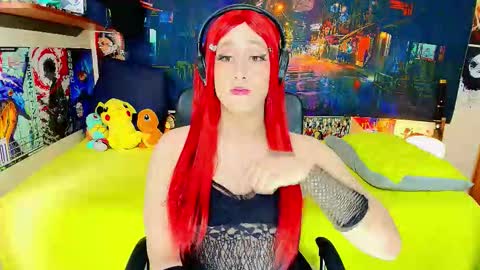 Haku Please help me with your thumbs up its important  online show from 11-01-25, 09:06