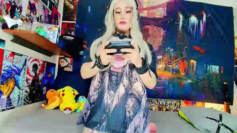 Haku Please help me with your thumbs up its important  online show from 11-05-25, 09:15