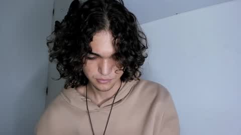 Snapshot of halan_jr chatting on 12-12-24, 01:21 halan online show from 12-12-24, 01:21