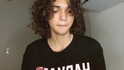 Snapshot of halan_jr chatting on 12-14-24, 06:35 halan online show from 12-14-24, 06:35