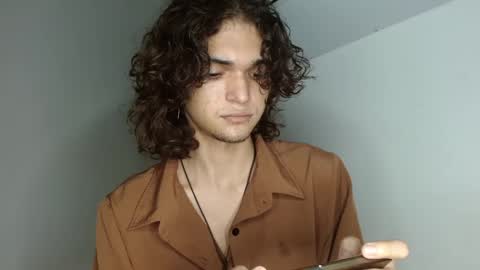 Snapshot of halan_jr chatting on 12-17-24, 07:29 halan online show from 12-17-24, 07:29