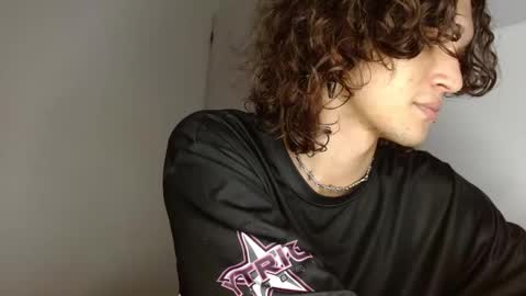 Snapshot of halan_jr chatting on 12-20-24, 07:55 halan online show from 12-20-24, 07:55