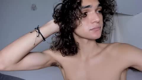 Snapshot of halan_jr chatting on 01-09-25, 12:03 halan online show from 01-09-25, 12:03