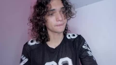 Snapshot of halan_jr chatting on 01-15-25, 08:37 halan online show from 01-15-25, 08:37