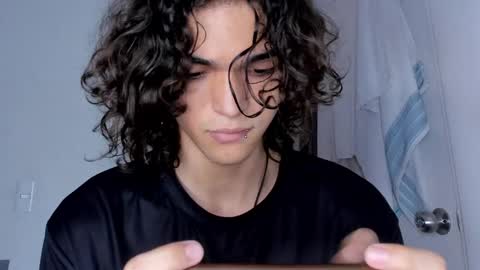 Snapshot of halan_jr chatting on 01-21-25, 02:00 halan online show from 01-21-25, 02:00