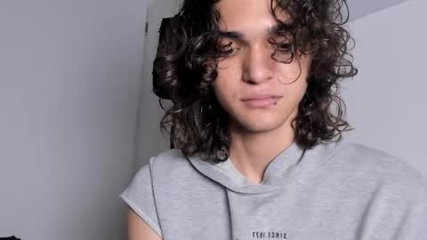 Snapshot of halan_jr chatting on 01-24-25, 11:34 halan online show from 01-24-25, 11:34