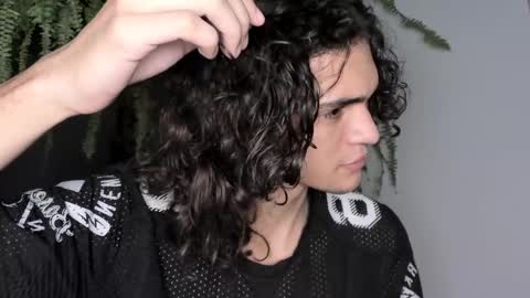 Snapshot of halan_jr chatting on 02-01-25, 08:39 halan online show from 02-01-25, 08:39