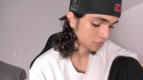 Snapshot of halan_jr chatting on 02-23-25, 11:25 halan online show from 02-23-25, 11:25