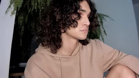 Snapshot of halan_jr chatting on 03-06-25, 06:30 halan online show from 03-06-25, 06:30