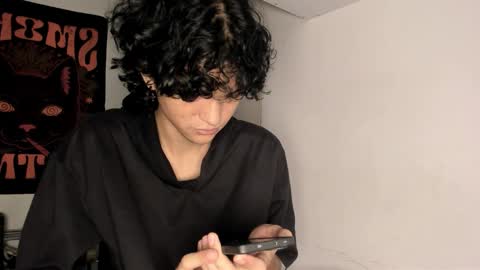 Snapshot of halan_jr chatting on 09-18-25, 12:45 halan online show from 09-18-25, 12:45
