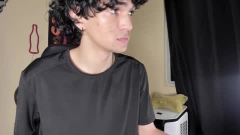 Snapshot of halan_jr chatting on 12-16-25, 07:35 halan online show from 12-16-25, 07:35