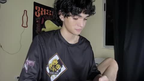 Snapshot of halan_jr chatting on 12-20-25, 05:14 halan online show from 12-20-25, 05:14