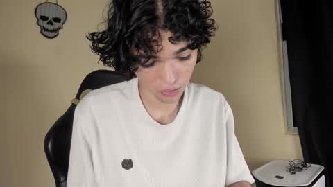 Snapshot of halan_jr chatting on 01-14-26, 04:07 halan online show from 01-14-26, 04:07