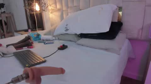 Halie  online show from 10-18-25, 02:58