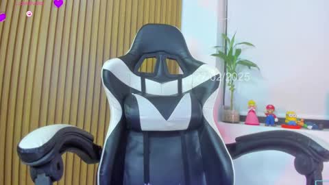 Anahis online show from 02-28-25, 01:05