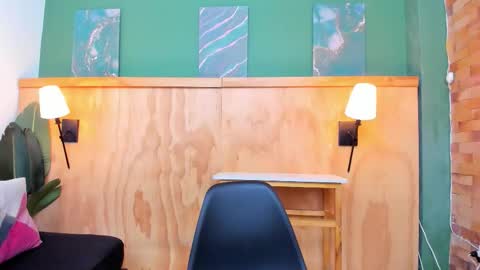 Halley Lorens online show from 02-04-26, 07:09