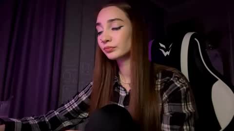 Holly online show from 11-29-25, 05:16