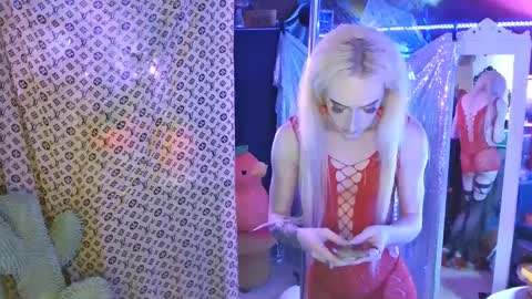 halovalentine online show from 03-08-25, 12:44