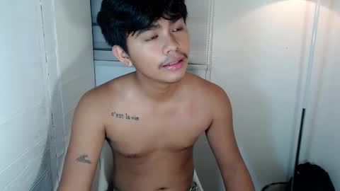 Snapshot of handsome_vanana chatting on 02-12-25, 11:07 handsome_vanana online show from 02-12-25, 11:07