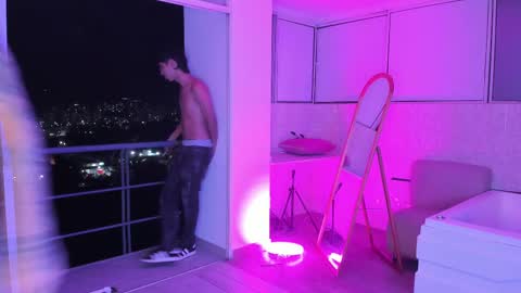 leonardfarrucknick and otis online show from 09-10-25, 02:55