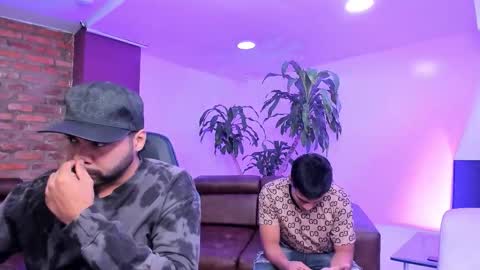 leonardfarrucknick and otis online show from 10-01-25, 01:39