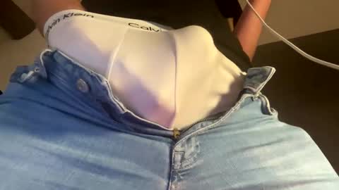 Handsome online show from 12-18-24, 03:55