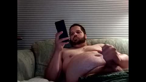 handsomedaddy198923 online show from 09-28-25, 09:47