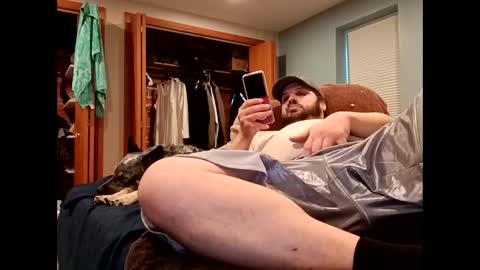 handsomedaddy198923 online show from 11-04-25, 08:41