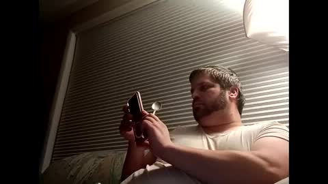 handsomedaddy198923 online show from 11-16-25, 06:52