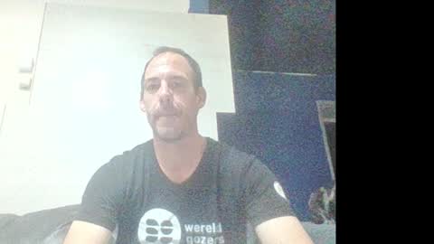 handsomeguy4ever online show from 10-23-25, 09:02